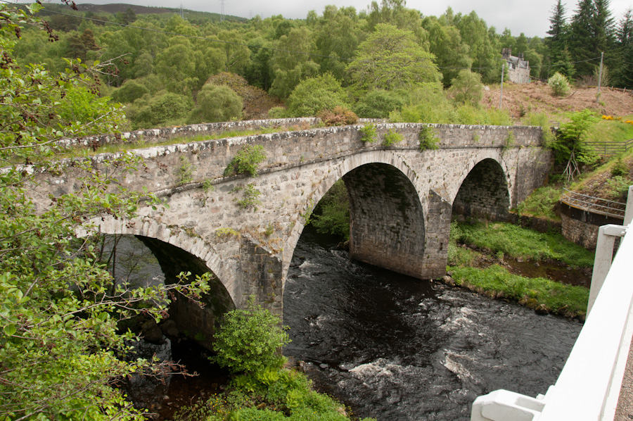 Old Shin Bridge over River Shin, Inveran